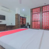 Отель Green Point by OYO Rooms, фото 10