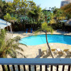 Отель Coconut Grove Beach Resort Suite 8, фото 13