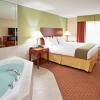Отель Holiday Inn Express Hotel & Suites Niagara Falls, an IHG Hotel, фото 5