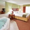 Отель Holiday Inn Express Hotel & Suites Niagara Falls, an IHG Hotel, фото 35