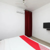 Отель Indians by OYO Rooms, фото 2