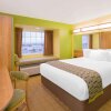 Отель Microtel Inn & Suites by Wyndham Delphos, фото 14