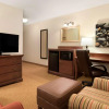 Отель Country Inn & Suites by Radisson, Cedar Rapids Airport, IA, фото 2