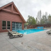 Отель Premier 2 Bedroom Townhome Across From Snowflake Lift - Walk to Lifts, фото 10