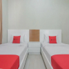 Отель RedDoorz Resort Syariah @ Idelansia Homestay Ciater, фото 18