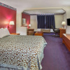 Отель Days Inn & Suites by Wyndham Gresham, фото 3