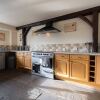 Отель The Holmes Barn - Sleeps 16 - Peak District, фото 5