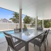 Отель Perfect Family Holiday Home on Noosa Sound - 3 Key Court, фото 9