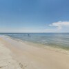 Отель Heritage Shores Beach House 4 Bedrooms 4 Bathrooms Home, фото 22