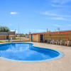 Отель Americas Best Value Inn Giddings, фото 11