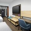 Отель Tru by Hilton Denver Airport Tower Road, фото 11