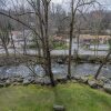 Отель Gatehouse 203 - Great Condos Just Outside Downtown Gatlinburg! 2 Bedroom Condo by RedAwning, фото 3