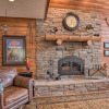 Отель Duck Creek Village Chalet w/ Fire Pit & Decks, фото 2