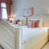 Отель Beautiful Large 4 B/R Villa W/ Pool Jumeirah Island, фото 20
