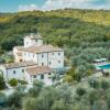 Отель Luxury villa just 14 km from Florence. Sleeps 16 with hydromassage, sauna & gym!-Villa Il Forte, фото 43