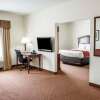 Отель Comfort Suites near Indianapolis Airport, фото 6