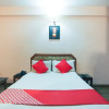 Отель OYO 48910 Hotel Blue Bird, фото 11