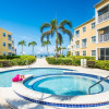 Отель Regal Beach Club #122 by Cayman Vacation, фото 15