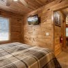 Отель Morning Mist - Beautiful Cabin In The Arts & Crafts Community 2 Bedroom Cabin by Redawning, фото 5