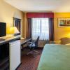 Отель Quality Inn & Suites, фото 49