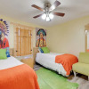 Отель Vibrant Home ~ 7 Mi to Fort Worth Stockyards!, фото 14