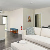 Отель Brand-new All-suite Triplex Unit Near Beach 2 Bedroom Duplex, фото 4