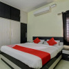 Отель OYO 22536 Vishaak Inn, фото 4