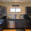 Отель Charming Downtown 3br/2.5ba Home w/ Deck by Domio, фото 2