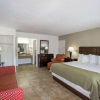 Отель Days Inn by Wyndham St. Petersburg / Tampa Bay Area, фото 6