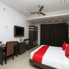 Отель OYO 16004 Le Crescent, фото 7