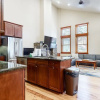 Отель Red Slate Canyon - Modern 2-story Condo, фото 13