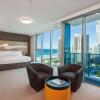 Отель Hilton Surfers Paradise Hotel & Residences., фото 7