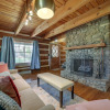 Отель Restored Candler Log Cabin ~ 11 Mi to Asheville!, фото 3