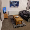 Отель Modern, Spacious Walking Distance to Castle & Town, фото 26