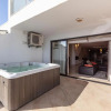 Отель Luxury APT with HOT TUB & BBQ with Valletta views by 360 Estates, фото 11