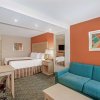 Отель La Quinta Inn Suites Wyndham Grand Forks, фото 21