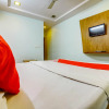 Отель OYO 68163 Hotel Chandrika Inn, фото 4