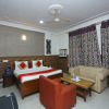 Отель OYO 472 Hotel Sareen, фото 8