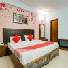 Отель OYO 43687 Golden Deluxe Hotel, фото 3