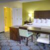 Отель Hampton Inn & Suites Pensacola/Gulf Breeze, фото 37