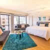 Отель Spacious Downtown Executive Retreat Free Parking, фото 6