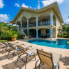 Отель Beachfront Potrero Nice 7-br Villa Chef Included - Casa Royal, фото 16