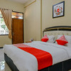 Отель Uniga Malang Family Residence by OYO Rooms, фото 20