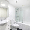 Отель Amazing Brisbane CBD 2 Bedroom Apartment With River Views, фото 9