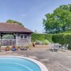 Отель Vintage Holiday Home in Leigh With Swimming Pool, фото 1