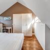 Отель Tranquil Apartment in Sint Maartensbrug at the Beach, фото 7