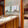 Отель 2BR 2BA Silver Cliff Condo by RedAwning, фото 11