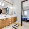 Отель White Wolf by Avantstay Stunning Unit in Ideal Park City Location w/ Communal Pool & Hot Tub, фото 7
