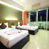 Отель 7Q Patong Beach Hotel, фото 24