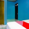 Отель OYO 92997 Villa Hj Karnadi, фото 8